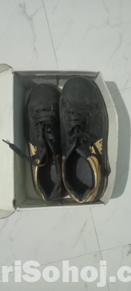 Black Snekar shoe